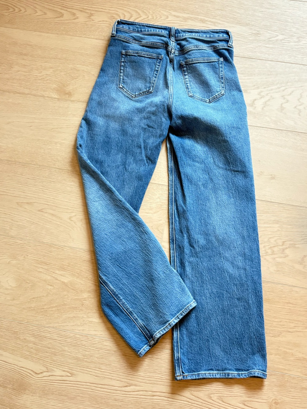 Quince Bella relaxed straight leg jeans, medium blue, size 29 - Picture 2 of 5